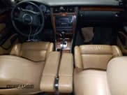 ✅ 2003 Audi S8 • VIN: WAUGU44D73N001772 • Лот: 53247835. Опубликован ранее на Copart с пробегом Не указан. Бесплатный доступ к архиву аукционных продаж из США и подробный отчёт об истории автомобиля на DreamBid. Изображение 8.