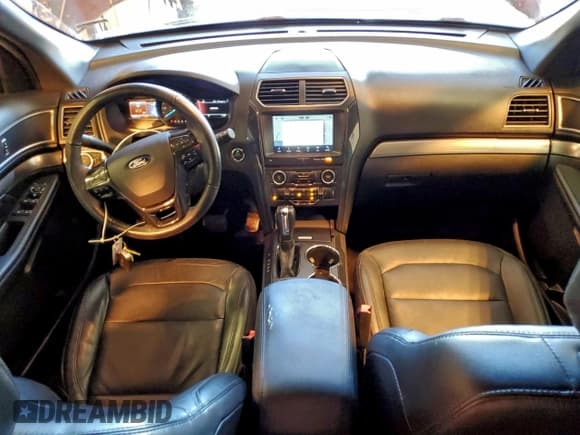 ✅ 2018 Ford Explorer XLT • VIN: 1FM5K7D88JGB17242 • Lot: 94464765. Listed on Copart with 160,751 mi. Free auction sales archive from the USA and detailed vehicle history report at DreamBid. Image 8.