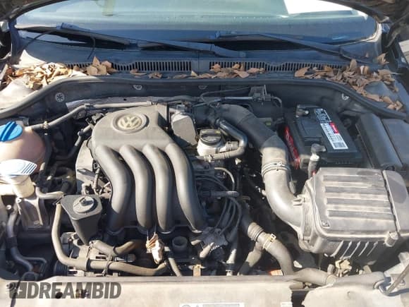 ✅ 2012 Volkswagen Jetta S • VIN: 3VW1K7AJ4CM377511 • Lot: 42565729. Wystawiony na IAAI z przebiegiem 84 155 mil. Bezpłatny archiwum sprzedaży aukcyjnych z USA i szczegółowy raport historii pojazdu na DreamBid. Zdjęcie 10.