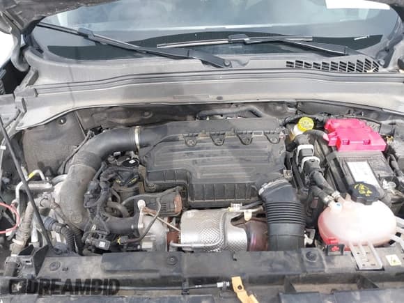 ✅ 2022 Jeep Renegade Latitude • VIN: ZACNJDB14NPN69139 • Lot: 42837146. Wystawiony na IAAI z przebiegiem 37 716 mil. Bezpłatny archiwum sprzedaży aukcyjnych z USA i szczegółowy raport historii pojazdu na DreamBid. Zdjęcie 10.