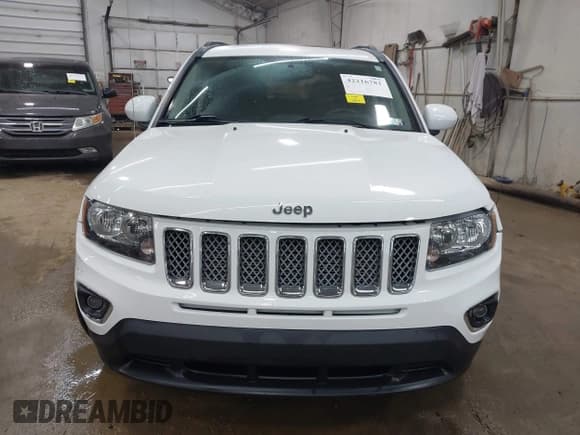 ✅ 2016 Jeep Compass Latitude • VIN: 1C4NJDEB3GD663702 • Lot: 42216781. Wystawiony na IAAI z przebiegiem 46 780 mil. Bezpłatny archiwum sprzedaży aukcyjnych z USA i szczegółowy raport historii pojazdu na DreamBid. Zdjęcie 12.