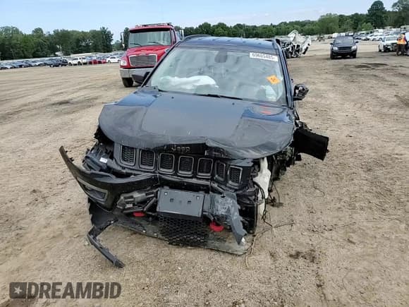 ✅ 2019 Jeep Compass Trailhawk • VIN: 3C4NJDDB8KT671539 • Lot: 69605485. Listed on Copart with 119,967 mi. Free auction sales archive from the USA and detailed vehicle history report at DreamBid. Image 14.