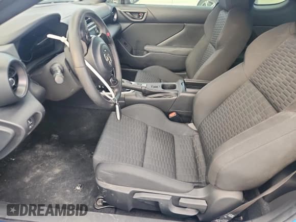 ✅ 2022 Toyota 86 • VIN: JF1ZNBC13N8751813 • Лот: 89494925. Опубликован ранее на Copart с пробегом 766 миль. Бесплатный доступ к архиву аукционных продаж из США и подробный отчёт об истории автомобиля на DreamBid. Изображение 7.