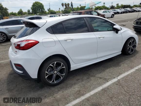 ✅ 2019 Chevrolet Cruze LT • VIN: 3G1BE6SM1KS539227 • Lot: 63531273. Listed on Copart with 82,320 mi. Free auction sales archive from the USA and detailed vehicle history report at DreamBid. Image 3.