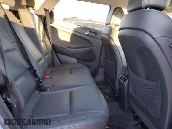 2017 Hyundai Tucson SE Plus z VIN KM8J3CA49HU405191, wystawiony jako Copart lot #82274104 z przebiegiem 60 689 mil mil oraz Szkoda całkowita • Salvage title. Historia ofert i sprzedaży dostępna na DreamBid. Obrazek 12.