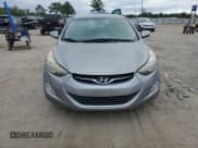 ✅ 2013 Hyundai Elantra GLS • VIN: KMHDH4AE8DU899681 • Lot: 86233215. Wystawiony na Copart z przebiegiem 126 361 mil. Bezpłatny archiwum sprzedaży aukcyjnych z USA i szczegółowy raport historii pojazdu na DreamBid. Zdjęcie 5.