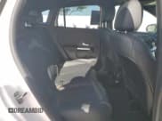 ✅ 2025 Mercedes-Benz GLA 250 • VIN: W1N4N4GB7SJ639323 • Лот: 70459795. Опубликован ранее на Copart с пробегом 11 552 миль. Бесплатный доступ к архиву аукционных продаж из США и подробный отчёт об истории автомобиля на DreamBid. Изображение 11.