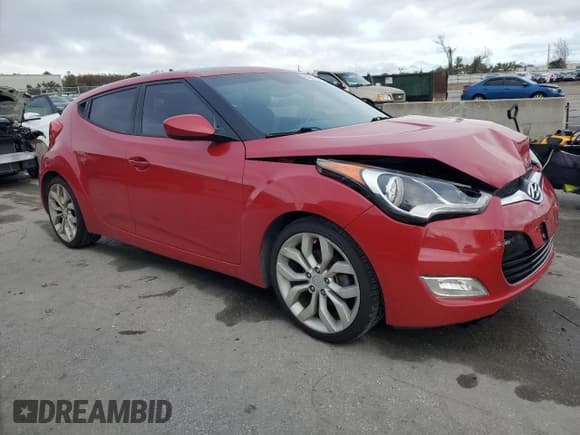 ✅ 2015 Hyundai Veloster • VIN: KMHTC6AD0FU233236 • Lot: 85442424. Wystawiony na Copart z przebiegiem 99 858 mil. Bezpłatny archiwum sprzedaży aukcyjnych z USA i szczegółowy raport historii pojazdu na DreamBid. Zdjęcie 4.