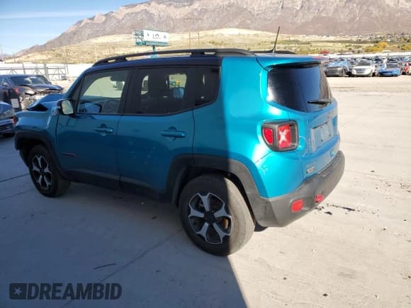 ✅ 2022 Jeep Renegade Trailhawk • VIN: ZACNJDC11NPN84633 • Лот: 90624785. Опубликован ранее на Copart с пробегом 60 994 миль. Бесплатный доступ к архиву аукционных продаж из США и подробный отчёт об истории автомобиля на DreamBid. Изображение 2.