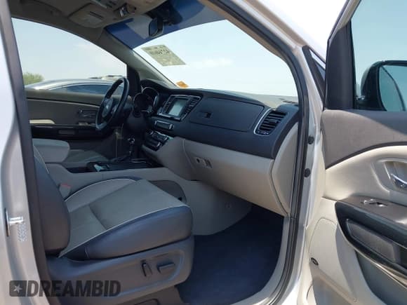 ✅ 2016 Kia Sedona SX • VIN: KNDMC5C19G6171489 • Lot: 42744610. Wystawiony na IAAI z przebiegiem 38 930 mil. Bezpłatny archiwum sprzedaży aukcyjnych z USA i szczegółowy raport historii pojazdu na DreamBid. Zdjęcie 5.