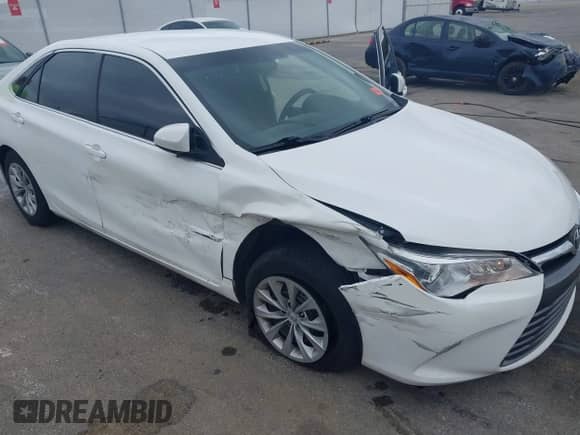 2015 Toyota Camry LE with VIN 4T4BF1FKXFR516407, listed as a IAAI auction lot 43385667 with 52,160 mi miles and . Bid and sale history available at DreamBid. Image 6.