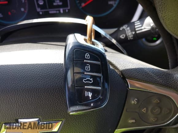 ✅ 2018 Chevrolet Traverse LS • VIN: 1GNERFKW9JJ175091 • Lot: 42826554. Listed on IAAI with 144,044 mi. Free auction sales archive from the USA and detailed vehicle history report at DreamBid. Image 11.