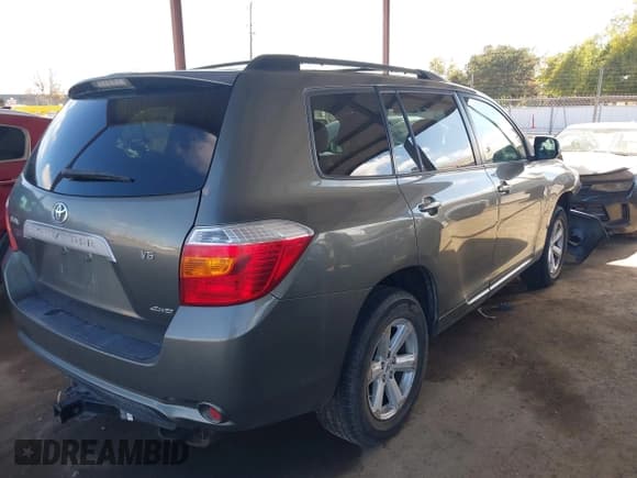 ✅ 2008 Toyota Highlander • VIN: JTEES41A282079584 • Lot: 43606286. Listed on IAAI with 149,978 mi. Free auction sales archive from the USA and detailed vehicle history report at DreamBid. Image 4.