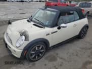 ✅ 2008 MINI Convertible S • VIN: WMWRH33518TU80498 • Лот: 76983154. Опубликован ранее на Copart с пробегом Не указан. Бесплатный доступ к архиву аукционных продаж из США и подробный отчёт об истории автомобиля на DreamBid. Изображение 1.