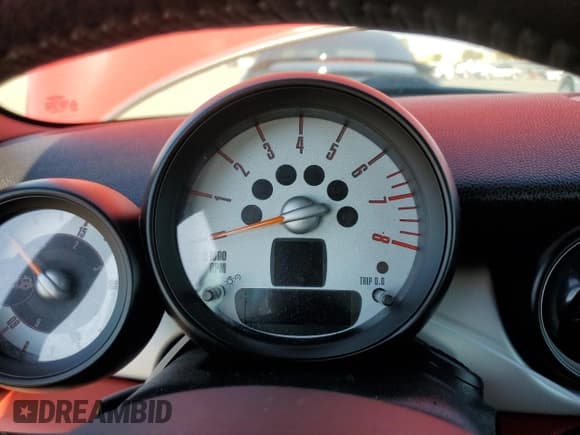 ✅ 2012 MINI Convertible • VIN: WMWZN3C54CT265540 • Lot: 60362915. Listed on Copart with Not provided. Free auction sales archive from the USA and detailed vehicle history report at DreamBid. Image 9.