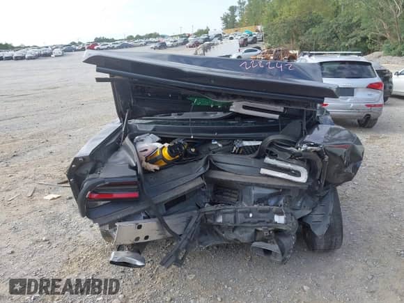 2018 Dodge Challenger R/T z VIN 2C3CDZBT2JH228242, wystawiony jako IAAI lot #43172225 z przebiegiem Nie podano mil oraz . Historia ofert i sprzedaży dostępna na DreamBid. Obrazek 16.