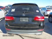 ✅ 2018 Mercedes-Benz GLC 300 • VIN: WDC0G4JB7JV059080 • Lot: 43679165. Wystawiony na IAAI z przebiegiem 30 709 mil. Bezpłatny archiwum sprzedaży aukcyjnych z USA i szczegółowy raport historii pojazdu na DreamBid. Zdjęcie 16.