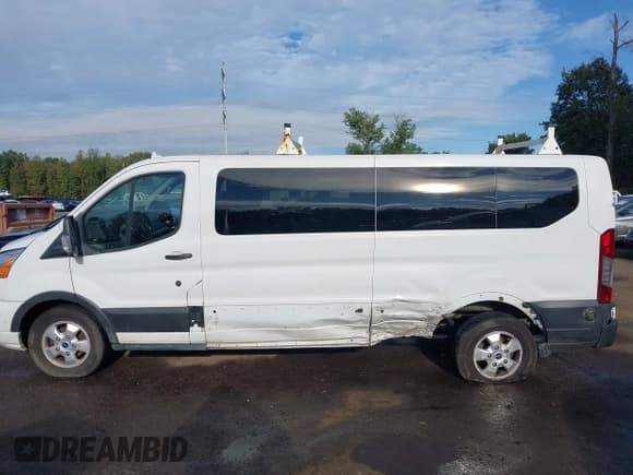 ✅ 2020 Ford Transit Passenger XL • VIN: 1FBAX2YG5LKA45932 • Лот: 43294442. Опубликован ранее на IAAI с пробегом 113 705 миль. Бесплатный доступ к архиву аукционных продаж из США и подробный отчёт об истории автомобиля на DreamBid. Изображение 13.