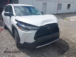 ✅ 2025 Toyota Corolla Cross L • VIN: 7MUAAAAG6SV144161 • Lot: 43186822. Wystawiony na IAAI z przebiegiem 7 199 mil. Bezpłatny archiwum sprzedaży aukcyjnych z USA i szczegółowy raport historii pojazdu na DreamBid. Zdjęcie 6.