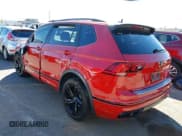 ✅ 2024 Volkswagen Tiguan SE R-Line Black • VIN: 3VVCB7AX9RM230725 • Lot: 43480797. Wystawiony na IAAI z przebiegiem 16 386 mil. Bezpłatny archiwum sprzedaży aukcyjnych z USA i szczegółowy raport historii pojazdu na DreamBid. Zdjęcie 3.