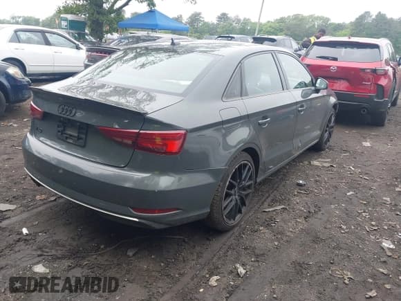 ✅ 2017 Audi A3 Premium • VIN: WAUAUGFF2H1025689 • Lot: 42378370. Listed on IAAI with 84,944 mi. Free auction sales archive from the USA and detailed vehicle history report at DreamBid. Image 4.