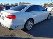 ✅ 2015 Audi A6 Premium • VIN: WAUCFAFC0FN017764 • Lot: 43904692. Wystawiony na IAAI z przebiegiem 142 040 mil. Bezpłatny archiwum sprzedaży aukcyjnych z USA i szczegółowy raport historii pojazdu na DreamBid. Zdjęcie 4.