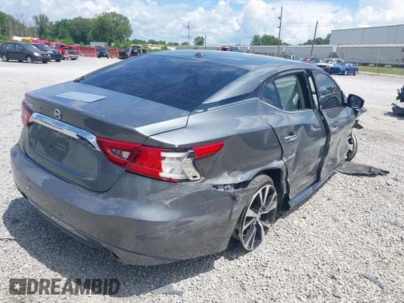 ✅ 2018 Nissan Maxima SV • VIN: 1N4AA6AP1JC382156 • Lot: 42701776. Listed on IAAI with 85,798 mi. Free auction sales archive from the USA and detailed vehicle history report at DreamBid. Image 4.
