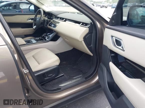 ✅ 2018 Land Rover Range Rover Velar S • VIN: SALYB2RV4JA708585 • Lot: 42399058. Listed on IAAI with 82,537 mi. Free auction sales archive from the USA and detailed vehicle history report at DreamBid. Image 5.