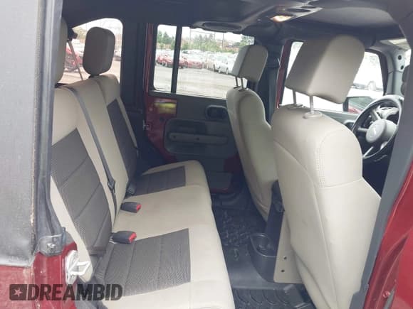 ✅ 2008 Jeep Wrangler Unlimited X • VIN: 1J4GA39138L529925 • Lot: 42359214. Listed on IAAI with 147,368 mi. Free auction sales archive from the USA and detailed vehicle history report at DreamBid. Image 8.