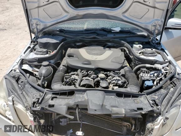 ✅ 2011 Mercedes-Benz E 550 Luxury • VIN: WDDHF9AB7BA302006 • Лот: 57443775. Опубликован ранее на Copart с пробегом 157 341 миль. Бесплатный доступ к архиву аукционных продаж из США и подробный отчёт об истории автомобиля на DreamBid. Изображение 11.