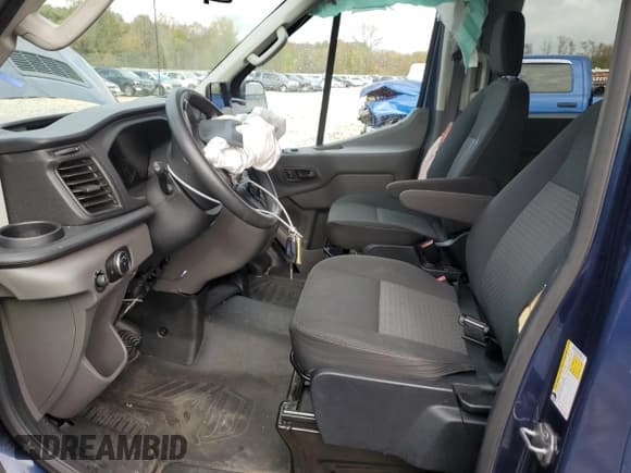 ✅ 2020 Ford Transit • VIN: 1FMZK1C88LKB67865 • Lot: 82148055. Wystawiony na Copart z przebiegiem 68 875 mil. Bezpłatny archiwum sprzedaży aukcyjnych z USA i szczegółowy raport historii pojazdu na DreamBid. Zdjęcie 7.