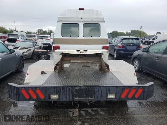 ✅ 1990 Chevrolet Chevy Van • VIN: 2GBEG25K5L4114885 • Lot: 84705545. Wystawiony na Copart z przebiegiem Nie podano. Bezpłatny archiwum sprzedaży aukcyjnych z USA i szczegółowy raport historii pojazdu na DreamBid. Zdjęcie 6.