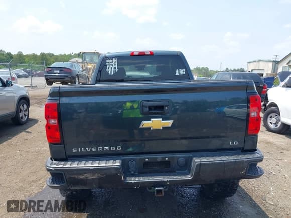 ✅ 2019 Chevrolet Silverado 1500 LT • VIN: 2GCVKPEC9K1134735 • Lot: 42465508. Wystawiony na IAAI z przebiegiem 108 520 mil. Bezpłatny archiwum sprzedaży aukcyjnych z USA i szczegółowy raport historii pojazdu na DreamBid. Zdjęcie 17.