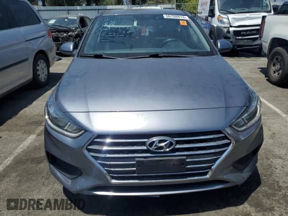 2019 Hyundai Accent SE z VIN 3KPC24A35KE077268, wystawiony jako Copart lot #56708813 z przebiegiem 59 431 mil mil oraz . Historia ofert i sprzedaży dostępna na DreamBid. Obrazek 5.