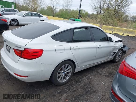 ✅ 2014 BMW 3 Series 328i Gran Turismo xDrive • VIN: WBA3X5C5XED559713 • Лот: 42078622. Опубликован ранее на IAAI с пробегом 68 233 миль. Бесплатный доступ к архиву аукционных продаж из США и подробный отчёт об истории автомобиля на DreamBid. Изображение 13.