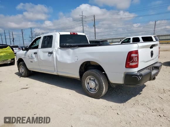 ✅ 2023 Ram 2500 Tradesman • VIN: 3C6UR4HJ3PG516362 • Лот: 66174995. Опубликован ранее на Copart с пробегом 17 017 миль. Бесплатный доступ к архиву аукционных продаж из США и подробный отчёт об истории автомобиля на DreamBid. Изображение 2.