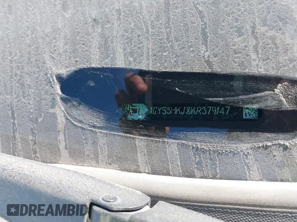 ✅ 2019 Cadillac Escalade ESV Luxury • VIN: 1GYS3HKJ8KR379147 • Lot: 41174769. Wystawiony na IAAI z przebiegiem 96 830 mil. Bezpłatny archiwum sprzedaży aukcyjnych z USA i szczegółowy raport historii pojazdu na DreamBid. Zdjęcie 9.