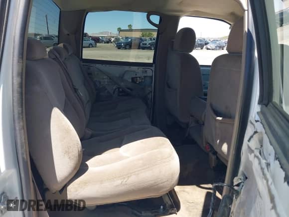 ✅ 2006 GMC Sierra 1500 SLE1 • VIN: 2GTEC13T461103654 • Lot: 42270978. Listed on IAAI with Not provided. Free auction sales archive from the USA and detailed vehicle history report at DreamBid. Image 8.