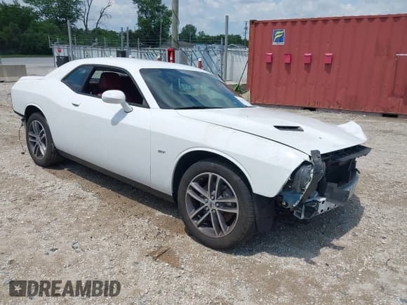 ✅ 2018 Dodge Challenger GT • VIN: 2C3CDZGG7JH215630 • Lot: 42471475. Wystawiony na IAAI z przebiegiem 129 440 mil. Bezpłatny archiwum sprzedaży aukcyjnych z USA i szczegółowy raport historii pojazdu na DreamBid. Zdjęcie 1.