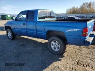 ✅ 1998 Dodge 1500 • VIN: 3B7HF13Y4WG227429 • Лот: 72100104. Опубликован ранее на Copart с пробегом 242 823 миль. Бесплатный доступ к архиву аукционных продаж из США и подробный отчёт об истории автомобиля на DreamBid. Изображение 2.