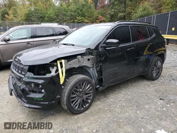 ✅ 2022 Jeep Compass Limited • VIN: 3C4NJDCB3NT140996 • Lot: 86058785. Wystawiony na Copart z przebiegiem 70 124 mil. Bezpłatny archiwum sprzedaży aukcyjnych z USA i szczegółowy raport historii pojazdu na DreamBid. Zdjęcie 1.