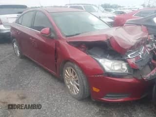 2014 Chevrolet Cruze ECO z VIN 1G1PH5SB0E7361450, wystawiony jako IAAI lot #42165678 z przebiegiem 103 606 mil mil oraz . Historia ofert i sprzedaży dostępna na DreamBid. Obrazek 1.