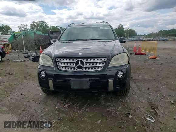 ✅ 2008 Mercedes-Benz M 550 • VIN: 4JGBB72E38A393000 • Lot: 58274445. Listed on Copart with 210,906 mi. Free auction sales archive from the USA and detailed vehicle history report at DreamBid. Image 14.