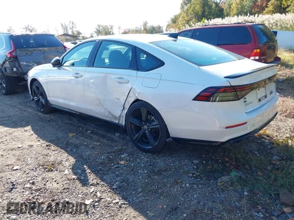 ✅ 2023 Honda Accord Sport-L • VIN: 1HGCY2F73PA009979 • Lot: 43522581. Wystawiony na IAAI z przebiegiem 34 220 mil. Bezpłatny archiwum sprzedaży aukcyjnych z USA i szczegółowy raport historii pojazdu na DreamBid. Zdjęcie 3.