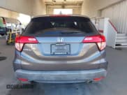 ✅ 2018 Honda HR-V LX • VIN: 3CZRU5H3XJM706375 • Lot: 43413590. Wystawiony na IAAI z przebiegiem 86 674 mil. Bezpłatny archiwum sprzedaży aukcyjnych z USA i szczegółowy raport historii pojazdu na DreamBid. Zdjęcie 16.