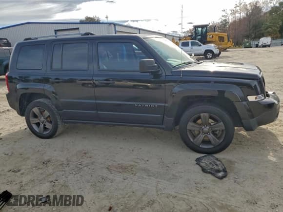 ✅ 2017 Jeep Patriot Sport • VIN: 1C4NJPBA4HD158671 • Лот: 93853255. Опубликован ранее на Copart с пробегом 98 705 миль. Бесплатный доступ к архиву аукционных продаж из США и подробный отчёт об истории автомобиля на DreamBid. Изображение 4.