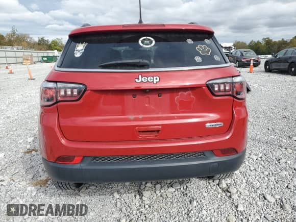 2020 Jeep Compass Latitude с VIN 3C4NJCBB0LT141662, выставлен на аукционе Copart как лот 82522795 с пробегом 80 384 миль миль и Списание • Salvage title. История ставок и продаж доступна на DreamBid. Изображение 6.