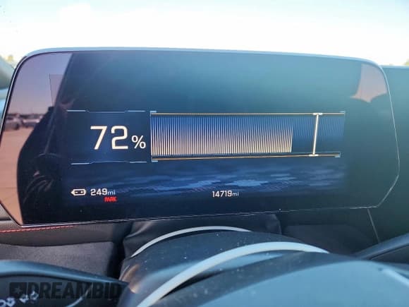 ✅ 2025 Chevrolet Blazer EV RWD RS • VIN: 3GNKDHRK1SS167602 • Лот: 90473955. Опубликован ранее на Copart с пробегом 14 719 миль. Бесплатный доступ к архиву аукционных продаж из США и подробный отчёт об истории автомобиля на DreamBid. Изображение 9.