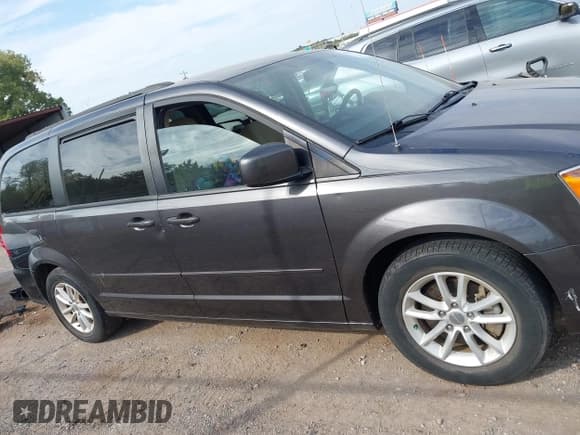 ✅ 2016 Dodge Grand Caravan SXT • VIN: 2C4RDGCG9GR380646 • Lot: 43357836. Listed on IAAI with 76,760 mi. Free auction sales archive from the USA and detailed vehicle history report at DreamBid. Image 14.