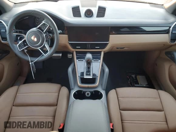 ✅ 2023 Porsche Cayenne S • VIN: WP1AB2AY3PDA14930 • Лот: 73881444. Опубликован ранее на Copart с пробегом Не указан. Бесплатный доступ к архиву аукционных продаж из США и подробный отчёт об истории автомобиля на DreamBid. Изображение 8.